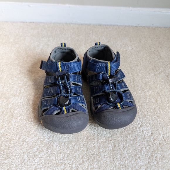 Keen Sandals Toddler Kids 8 - Picture 2 of 5